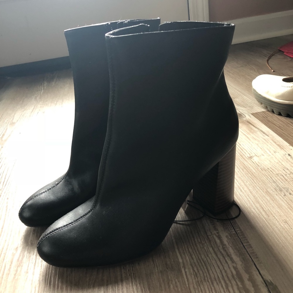 Black High Heel Boot